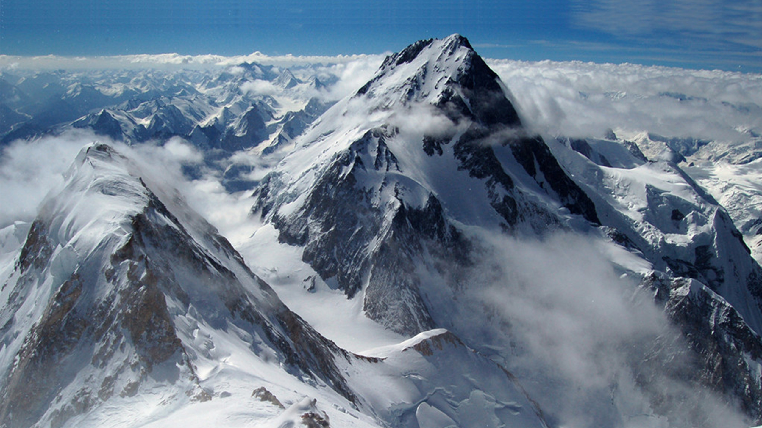 Gasherbrum I (8080 M) Expedition